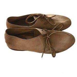 Frye Jillian Tan Suede Leather Lace Up Oxford flats sz 10